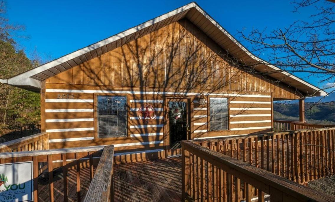 Smoky View With A Twist Villa Pigeon Forge Exterior photo